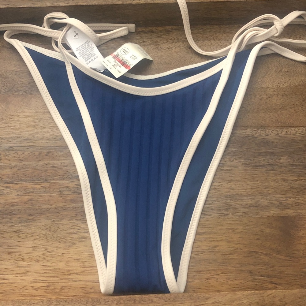 Aerie Blue and White Bikini Bottom - Picture 1 of 6